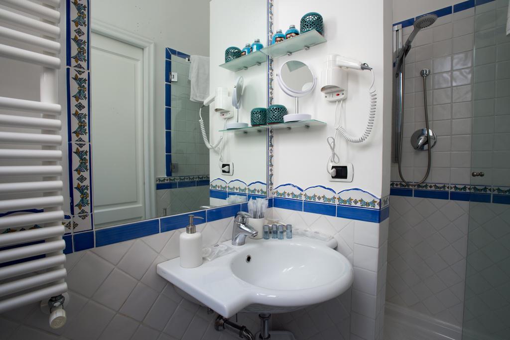 Boutique Apartment Al Duomo Salerno Exterior photo